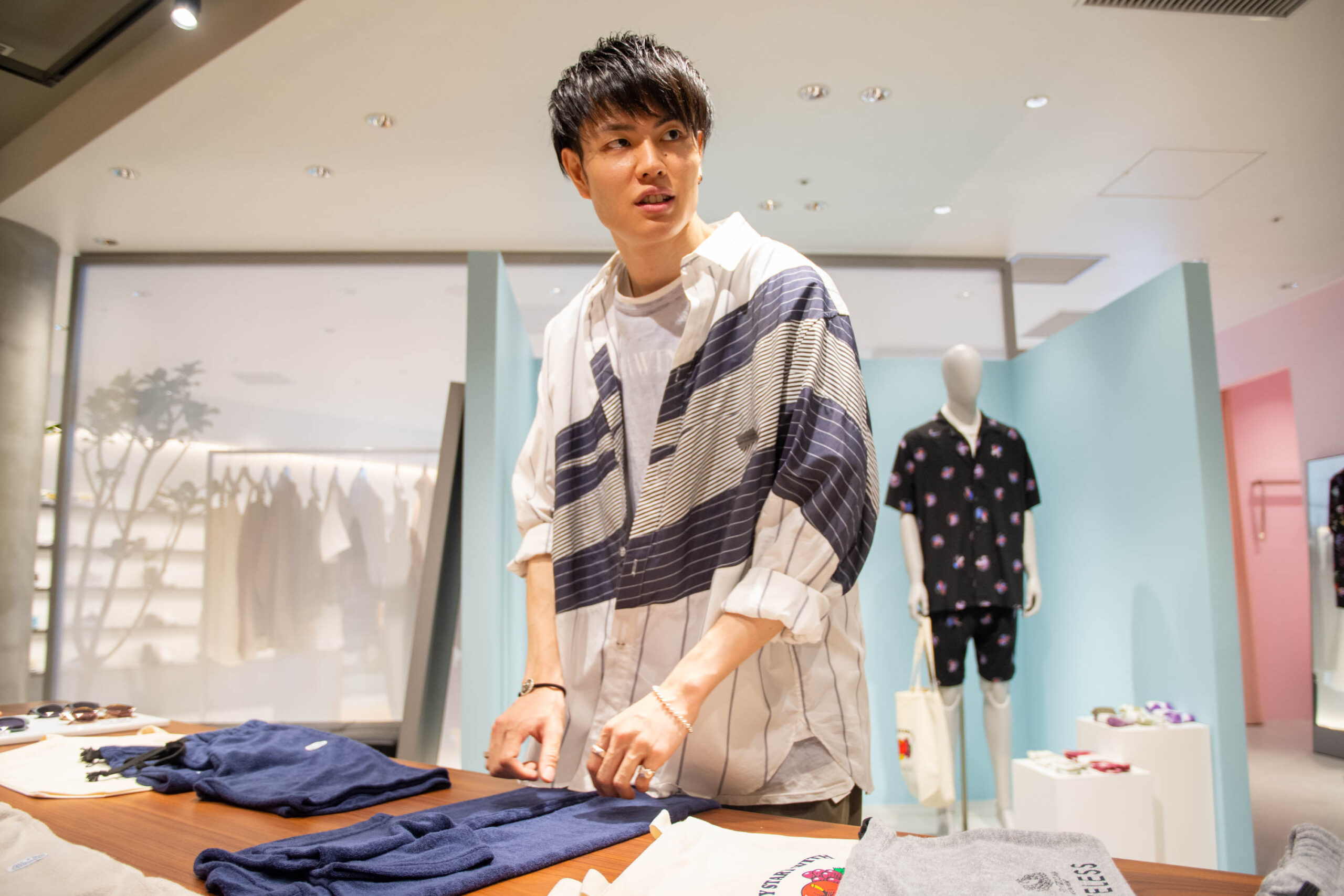 【WWD掲載】「ラブレス」片桐涼